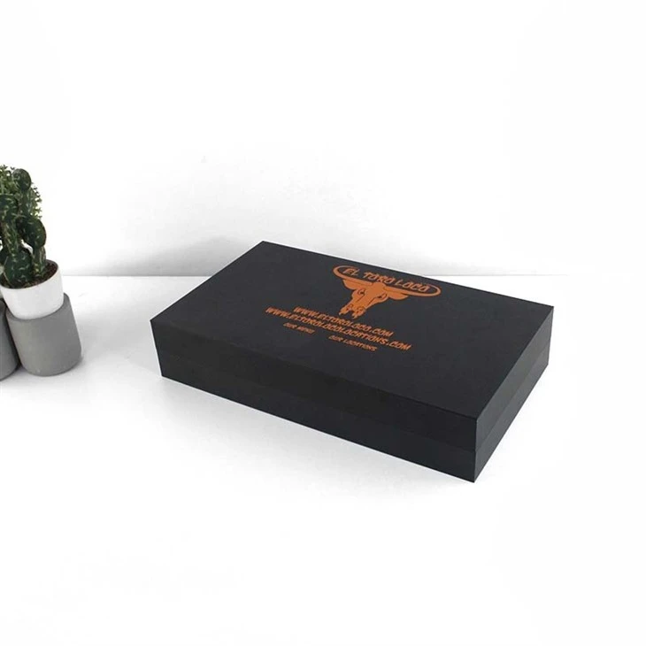 black magnetic closure box (3)